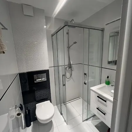Apartment Przy Rownicy 2 *